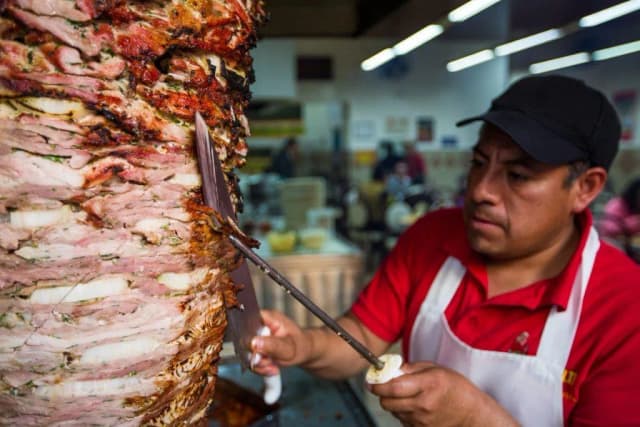 Co to kraftowy kebab? Poznaj różnice i jakość składników Co to kraftowy kebab? Poznaj różnice i jakość składników